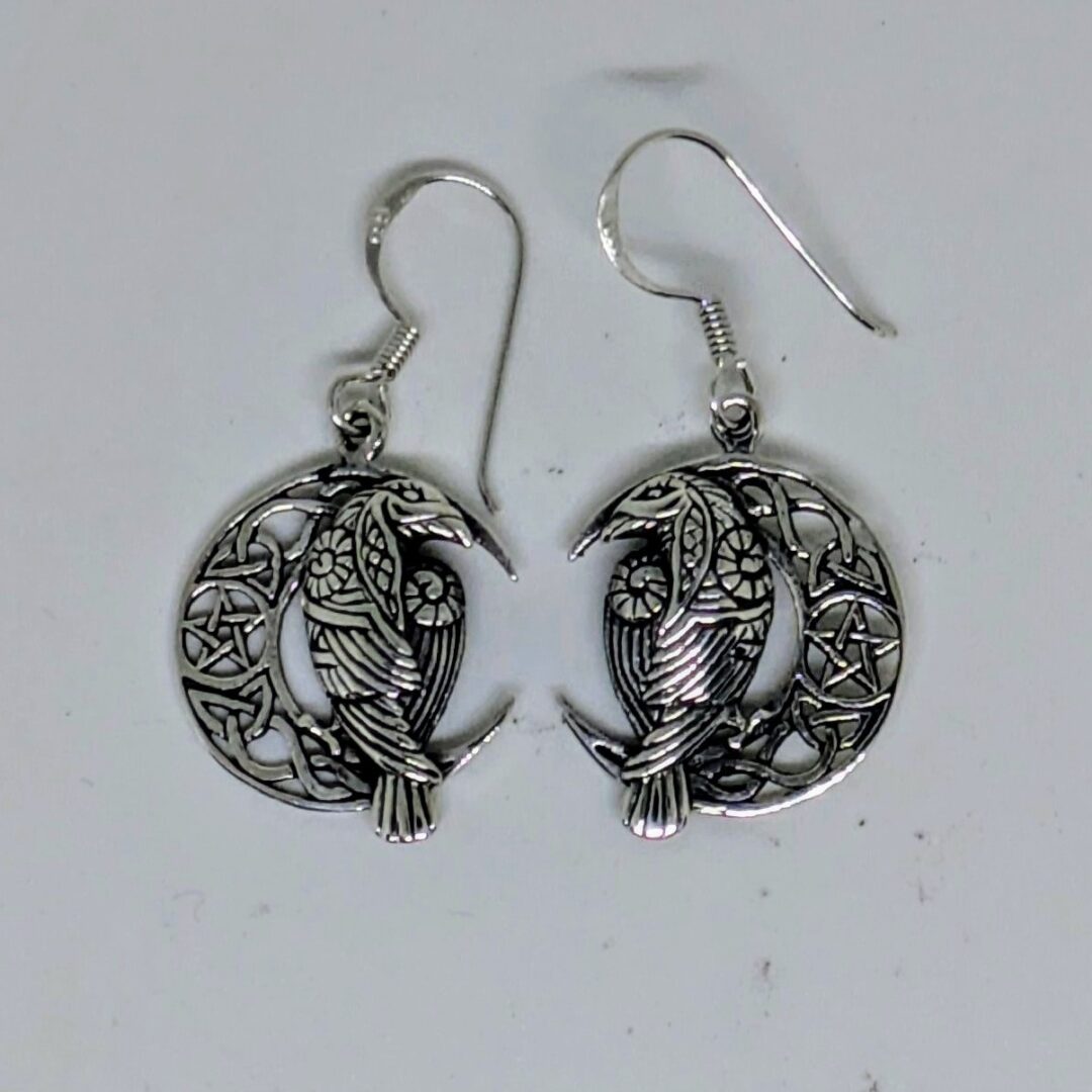 Luna y Cuervo